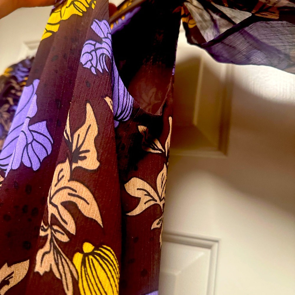 BCBG unique blouse, under arm open, good condition!